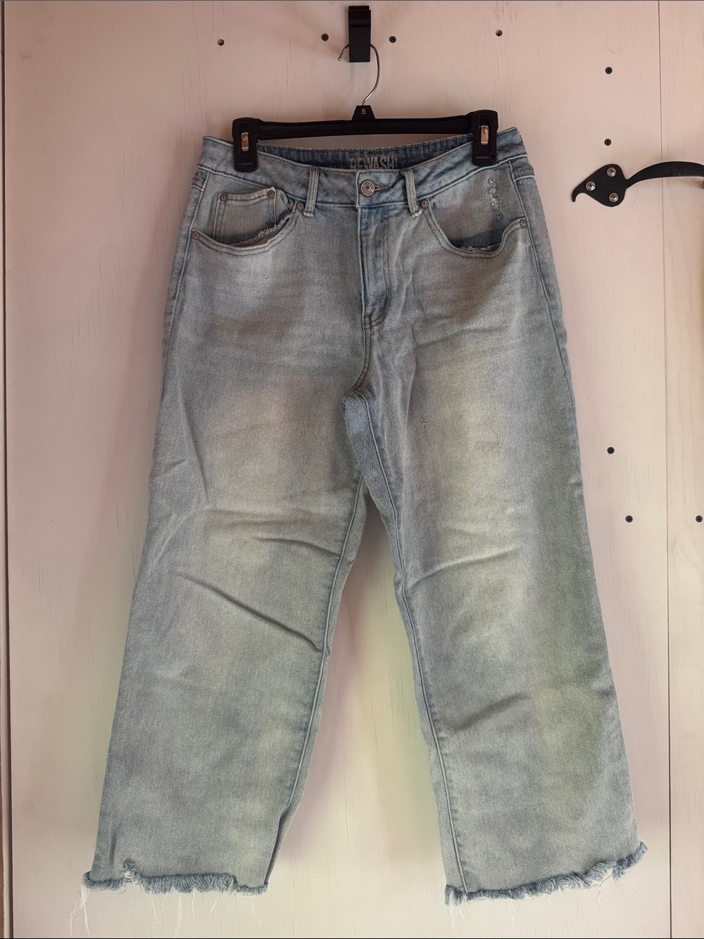 Light Wash Women’s wide-Leg Jeans